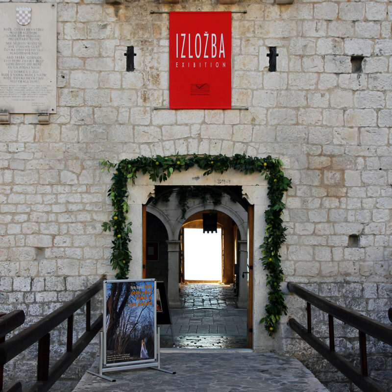 the opening of the exhibition ”krk - fairy island and how it all started…” in the kaštel city museum in kaštel lukšić 2013.